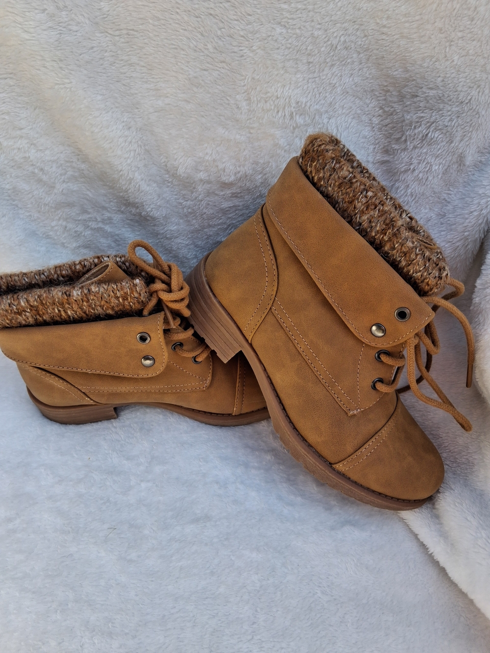 Kids Chestnut Brown Lace-Up Faux-Suede Ankle Boots with Knit Cuff
